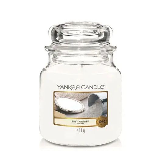 Średnia Świeca Baby Powder Yankee Candle