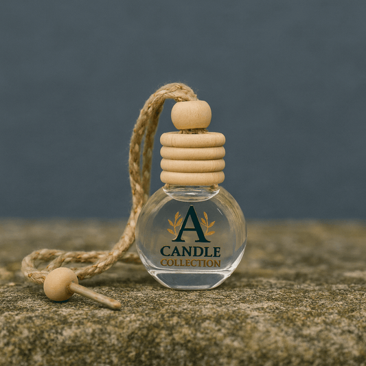 Zapach do szafy i auta Unearthly w szklanej butelce z drewnianym korkiem – elegancki perfumowany odświeżacz A Candle Collection